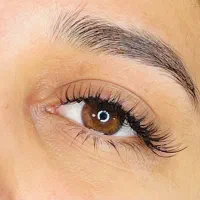 کاشت و اکستنشن مژه و ترمیم