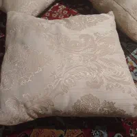 6عدد کوسن شیک وزیبا با بابهترین نوع پارچه|صنایع دستی و سایر لوازم تزئینی|کرمانشاه, |دیوار