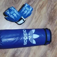 کیسه بوکس ودستکش