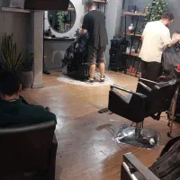 اجاره صندلی آرایشگاه مردانه در ظفر