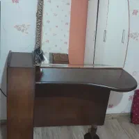 سرویس میز ارایش با اینه ویک لاکر فروش فوری