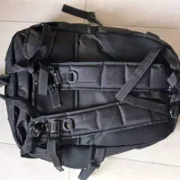 کیف کاترپیلار|کیف، کفش، کمربند|اصفهان, کوی ولی عصر|دیوار