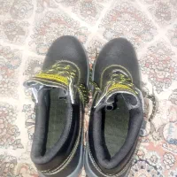 فروش فوری یک جفت کفش ایمنی|کیف، کفش، کمربند|اصفهان, شهرک امام خمینی|دیوار