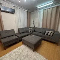 مبل ال ۷ نفره با میز وسط کاملا در حد نو