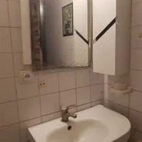 باکس و کاسه روشویی با شیر اب