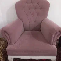 مبل چستر و میز عسلی