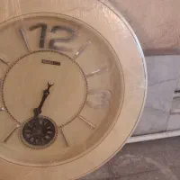 ساعت دیواری