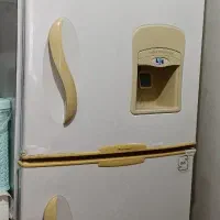 یخچال فروشی