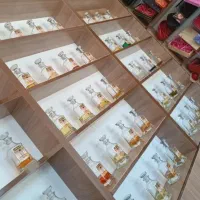 قفسه لوازم ارایش