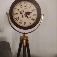 ساعت پایه دار