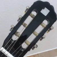 گیتار مشکی سالم نو نو|گیتار، بیس، امپلیفایر|رشت, اسماعیل آباد|دیوار