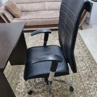 میزوصندلی اداری چرخان|میز تحریر و کامپیوتر|قشم, |دیوار