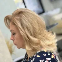 خدمات رنگ و لایت و کوتاهی مو