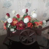 کالسکه بزرگ پراز گل