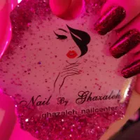 خدمات تخصصی ناخن