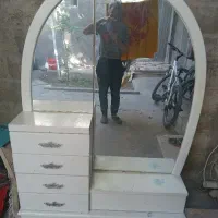 آینه قدی و درآور وکشوی ۵طبقه پشت آینه