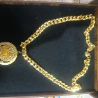 طلا در حد نو300بالای تابلو