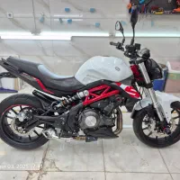 بنلی ۳۰۰ ۴۰۲