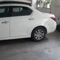 دنا پلاس مدل ۹۷ ساندروف دار|خودرو سواری و وانت|شهریار, شهرک امیریه|دیوار