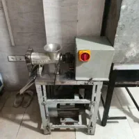 خریدار چرخ گوشت استخوان بر کالباس بر خارجی ایرانی|کافی‌شاپ و رستوران|کرج, گلدشت|دیوار