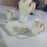 تعدادی ظروف درحدنو سالم بدون لب پر به فروش می رسد|ظروف سرو و پذیرایی|قرچک, قشلاق جیتو|دیوار