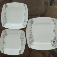 پلو خوری و خورشت خوری و پیش دستی