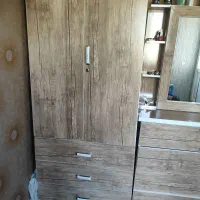 میزآرایش وجا لباسی