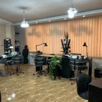 استخدام پرسنل ناخنکار،مژه کار