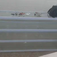 ویترین ۲ متری ۴ طبقه سفید رنگ بهمراه شیشه