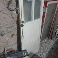 درب دستشوی یا انبار