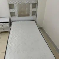 تخت خواب و میز ارایش