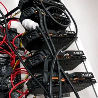 خریدار . فروش کارت گرافیک ریگ rx580 پاور خریداریم