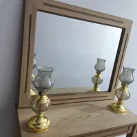 کنسولی با شمعدان