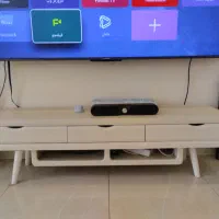 میز تلویزیون در حد نو