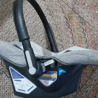 کریر و آغوشی