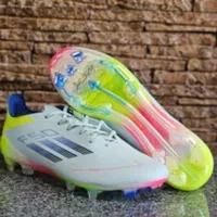 کفش فوتبال آدیداس نایک