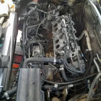 همکار مکانیک وجلوبندی وباطریساز کار نیازمندیم