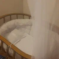 گهواره  نوزاده در حد نو هست