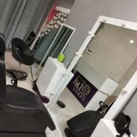 یک عدد اینه هالیوودی بزرگ