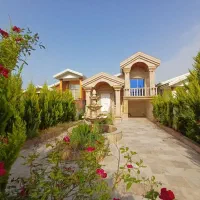 ویلاانقدخوشگل-آخه-نیم-پیلوت200متری-باپرداخت-شرایطی