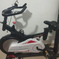 دوچرخه ثابت|دوچرخه، اسکیت، اسکوتر|زاویه, |دیوار