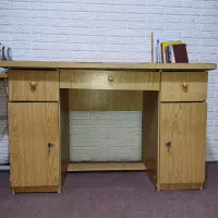 میز کامپیوتر وتحریر ،سالم