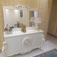 آینه و کنسول