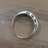 انگشتر  نگین دار