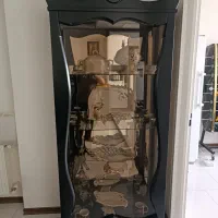 فروش میز تلویزیون ویترین ترک در حد نو