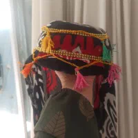 کلاه کردی نو|لباس|اصفهان, دارک|دیوار