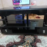میز تلویزیون شیشه خم مشکی