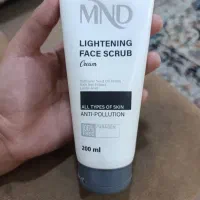 کرم اسکراب روشن کننده صورت