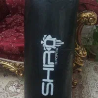 کیسه بوکس و دستکش