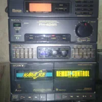 رادیو ضبط خیلی قدیم وسالم عتیقه|کلکسیون اشیاء عتیقه|مشهد, سمزقند|دیوار